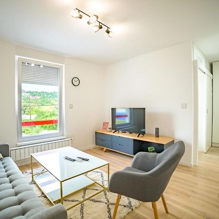 Sun Square Apartments Тузла Екстер'єр фото