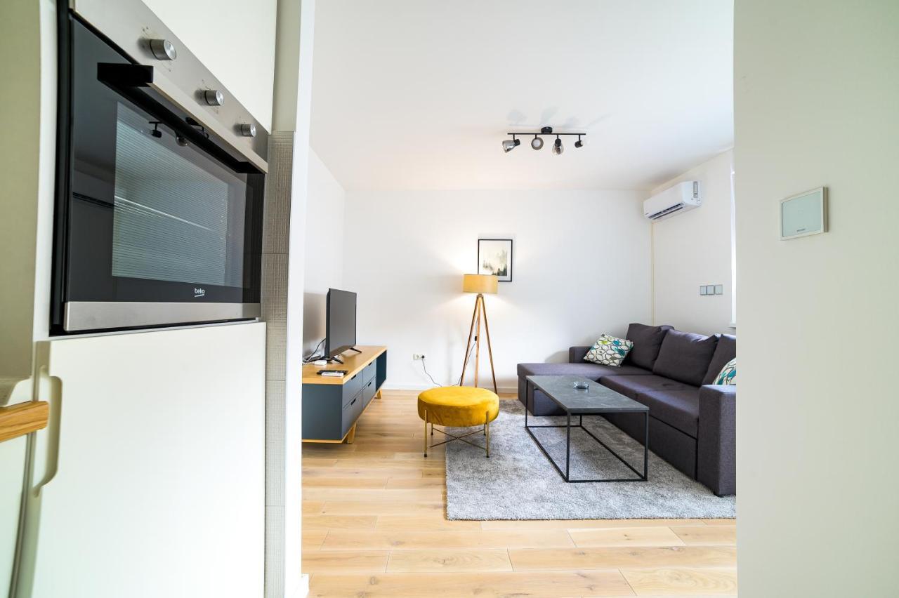 Sun Square Apartments Тузла Екстер'єр фото