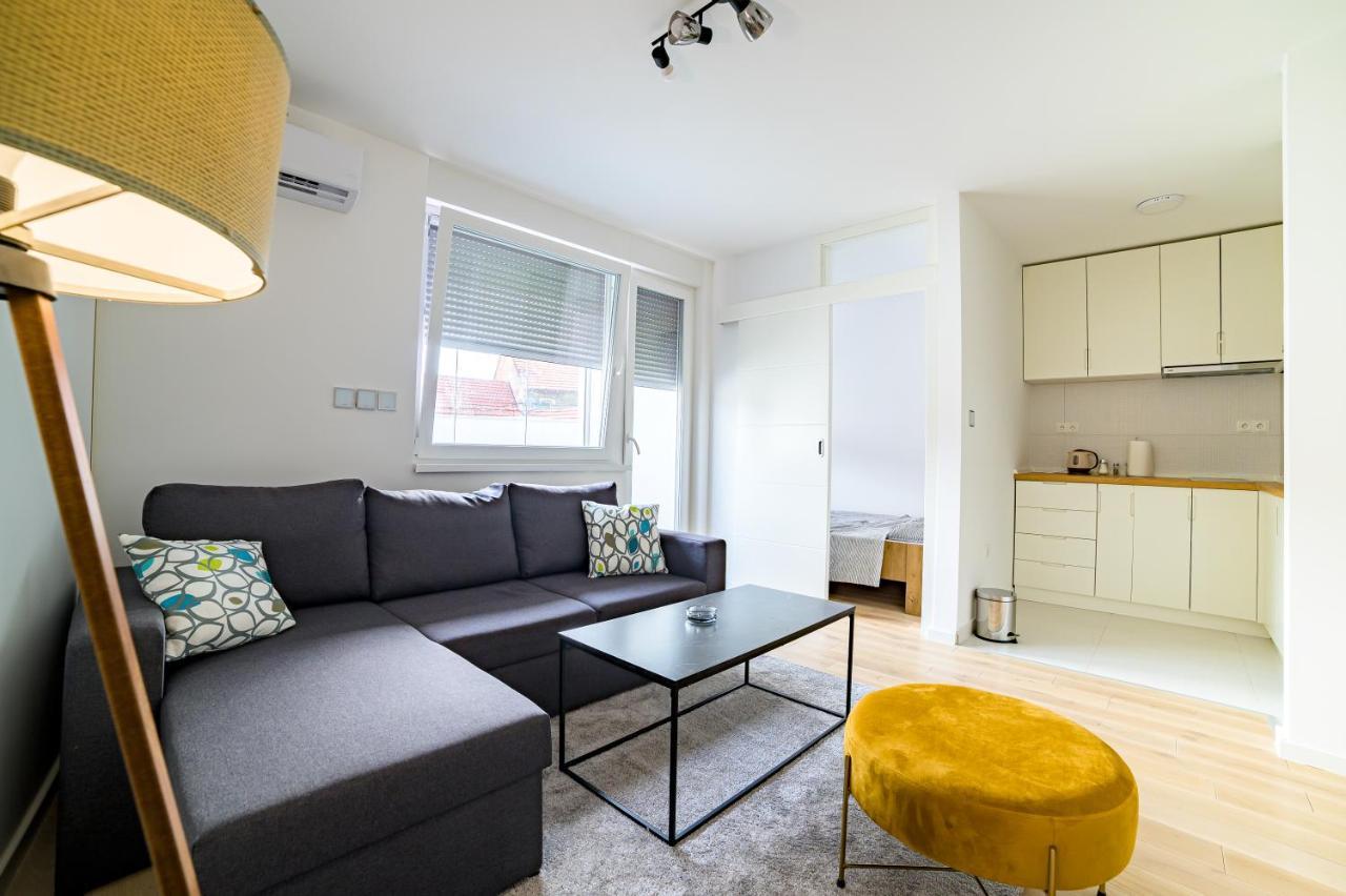 Sun Square Apartments Тузла Екстер'єр фото