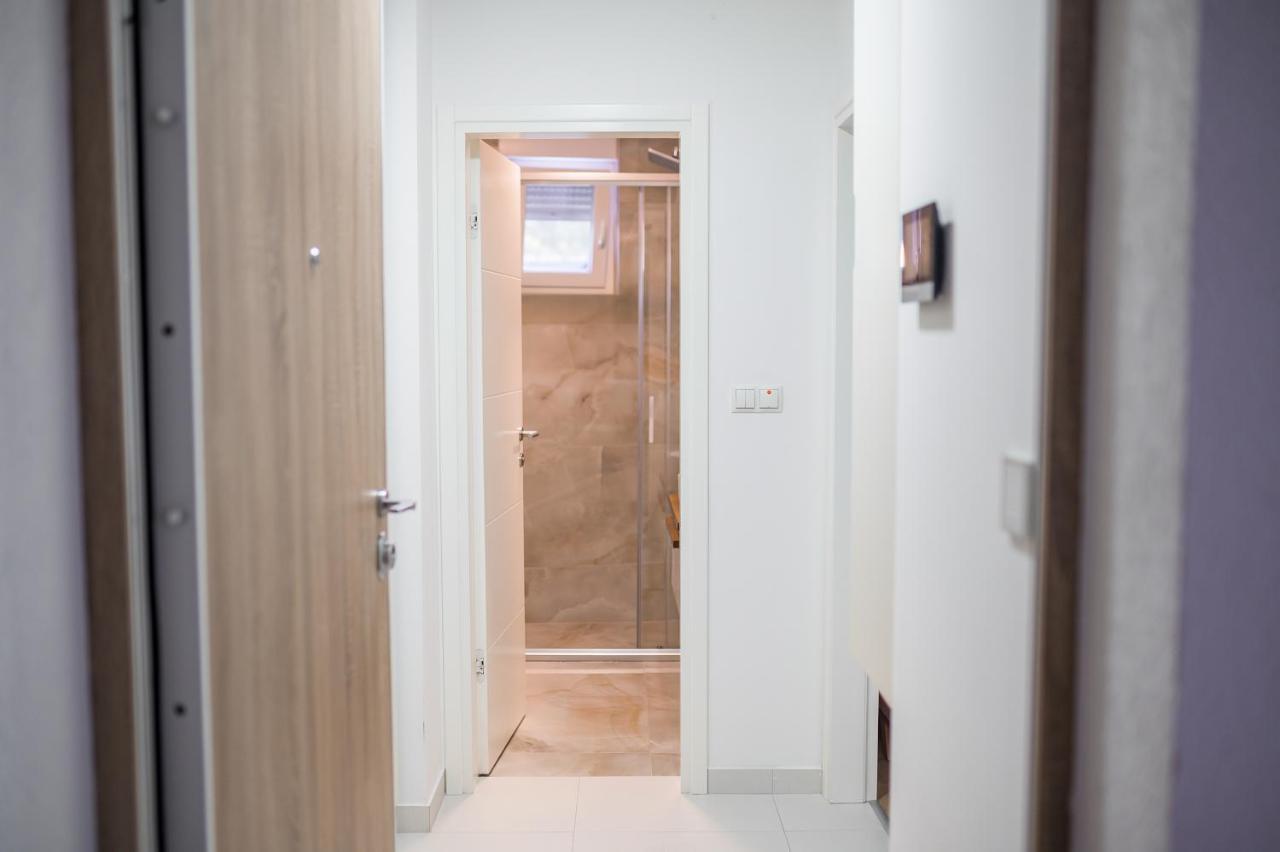 Sun Square Apartments Тузла Екстер'єр фото